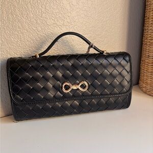 Elegant Black Woven Handbag